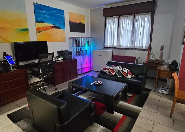 Milan Condo Ideal For Families,Pets,Business
